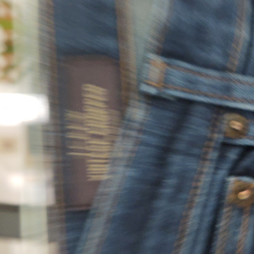 Jeans - Picture 2 of 4